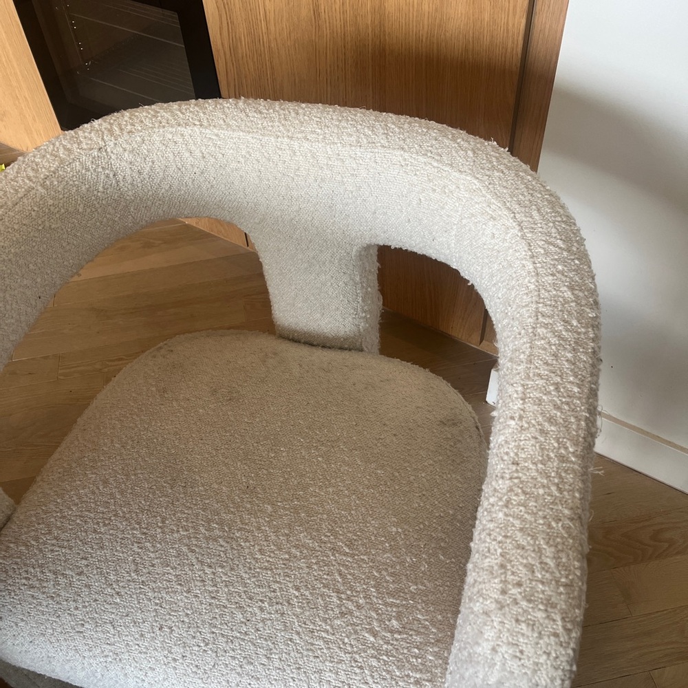 Off white linen accent chairs - Picture 5 of 5